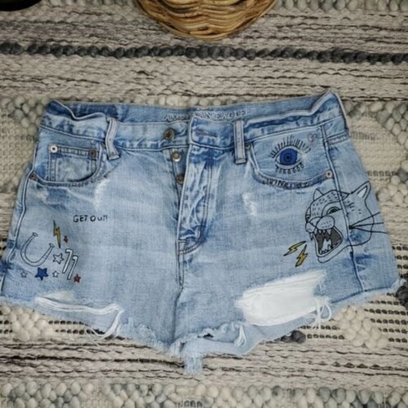 American Eagle Vintage Hi-Rise Graffiti Print Distressed Festival Shorts